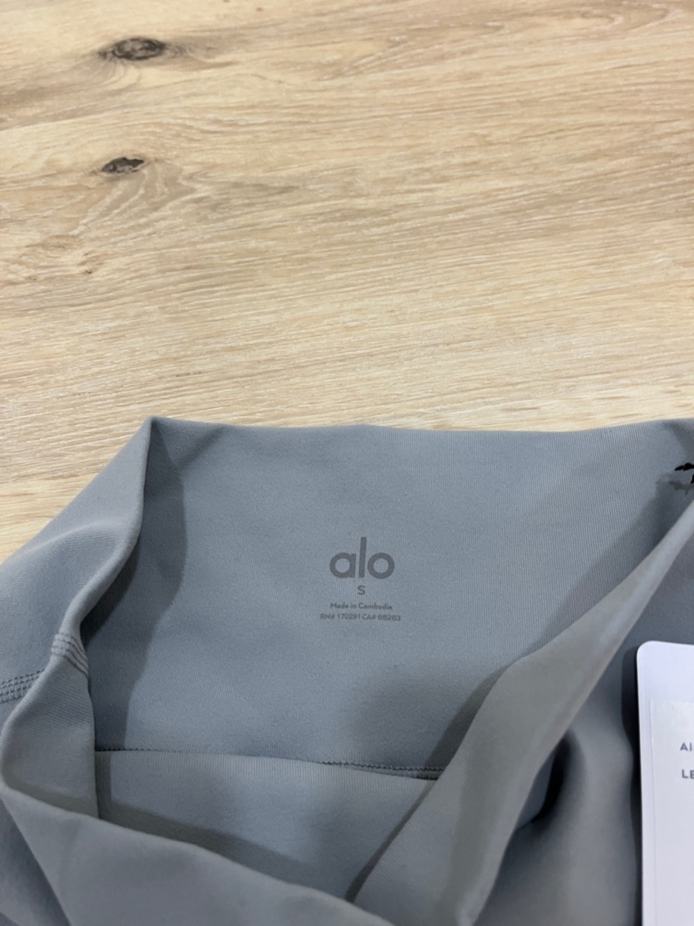 ALO Yoga High-Waist Airbrush Legging NWT - Picture 3 of 6